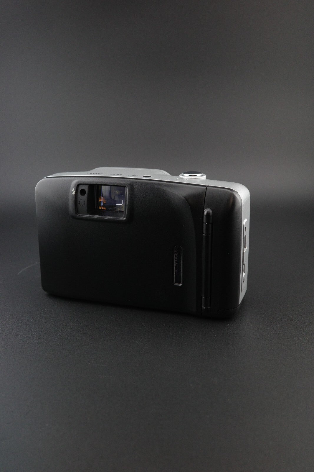 Olympus Trip XB40 AF 35mm Film Point & Shoot Camera, Case + Batteries - Working