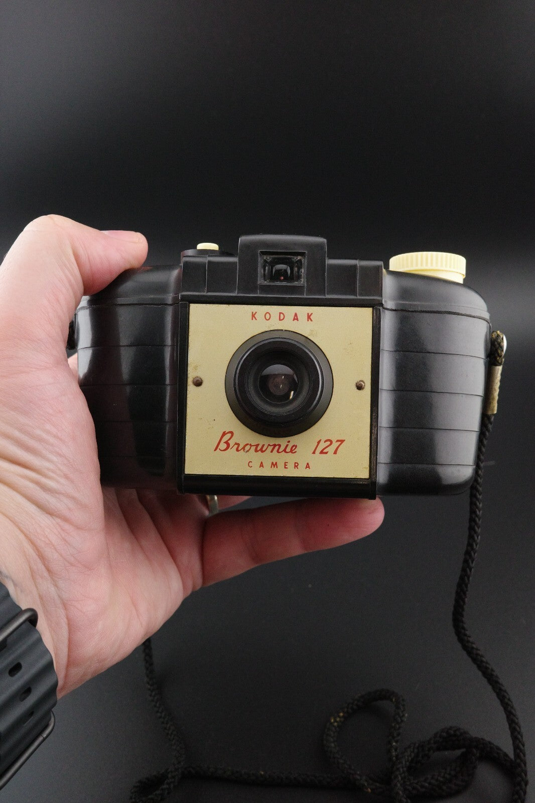 Vintage 1950's Kodak Brownie Bakerlite 127 Roll Film Camera - Tested & Working