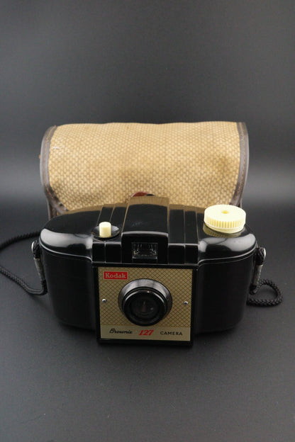 Vintage 1950's Kodak Brownie 127 Roll Film Camera With Case - Tested & Working