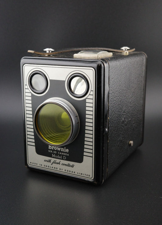 Kodak Six-20 Brownie Model D Vintage 1950's 620 Film Camera + Case - Working