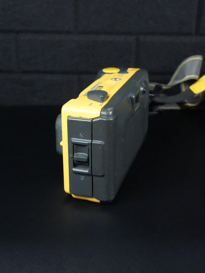 Minolta Weathermatic 35DL 1980'S Underwater 35mm Film Camera Yellow - Working