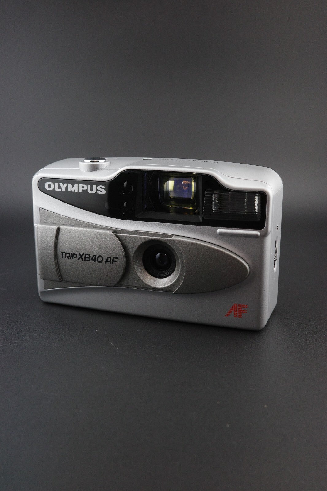 Olympus Trip XB40 AF 35mm Film Point & Shoot Camera, Case + Batteries - Working