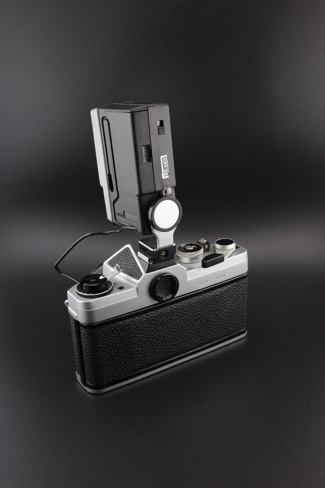 Vintage Chinon CS 35mm Film Camera, Helios Flash & 50mm 2.8 Lens - Fully Working