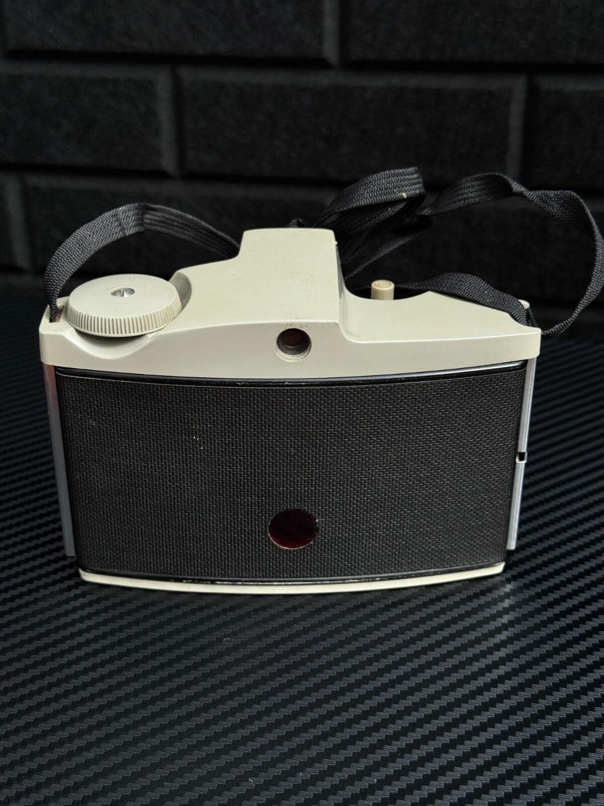 Kodak Brownie 44A Vintage 1960's 127 Film Camera - Winds & Fires (D316)