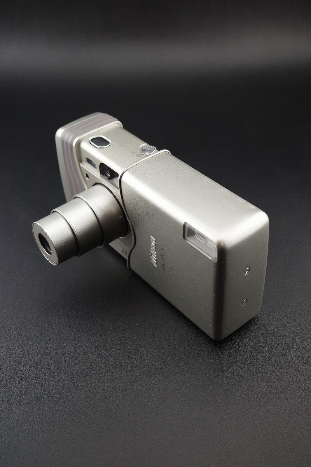 Nikon Nuvis S Vintage 1990's APS Film Point and Shoot Camera - Tested & Working