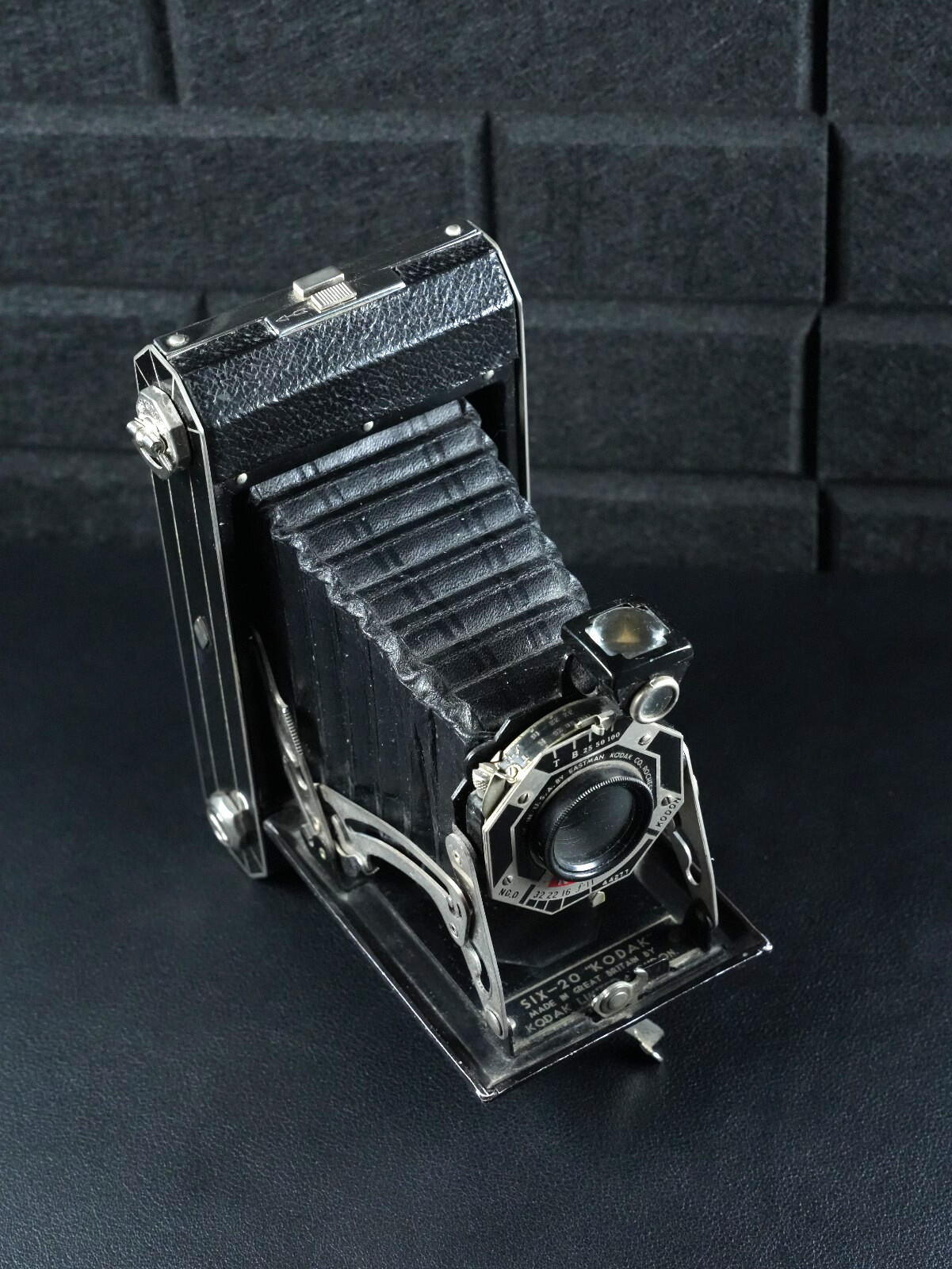 Kodak Folding Brownie Six-20 UK Model Vintage 1930's 620 Film Camera - Working