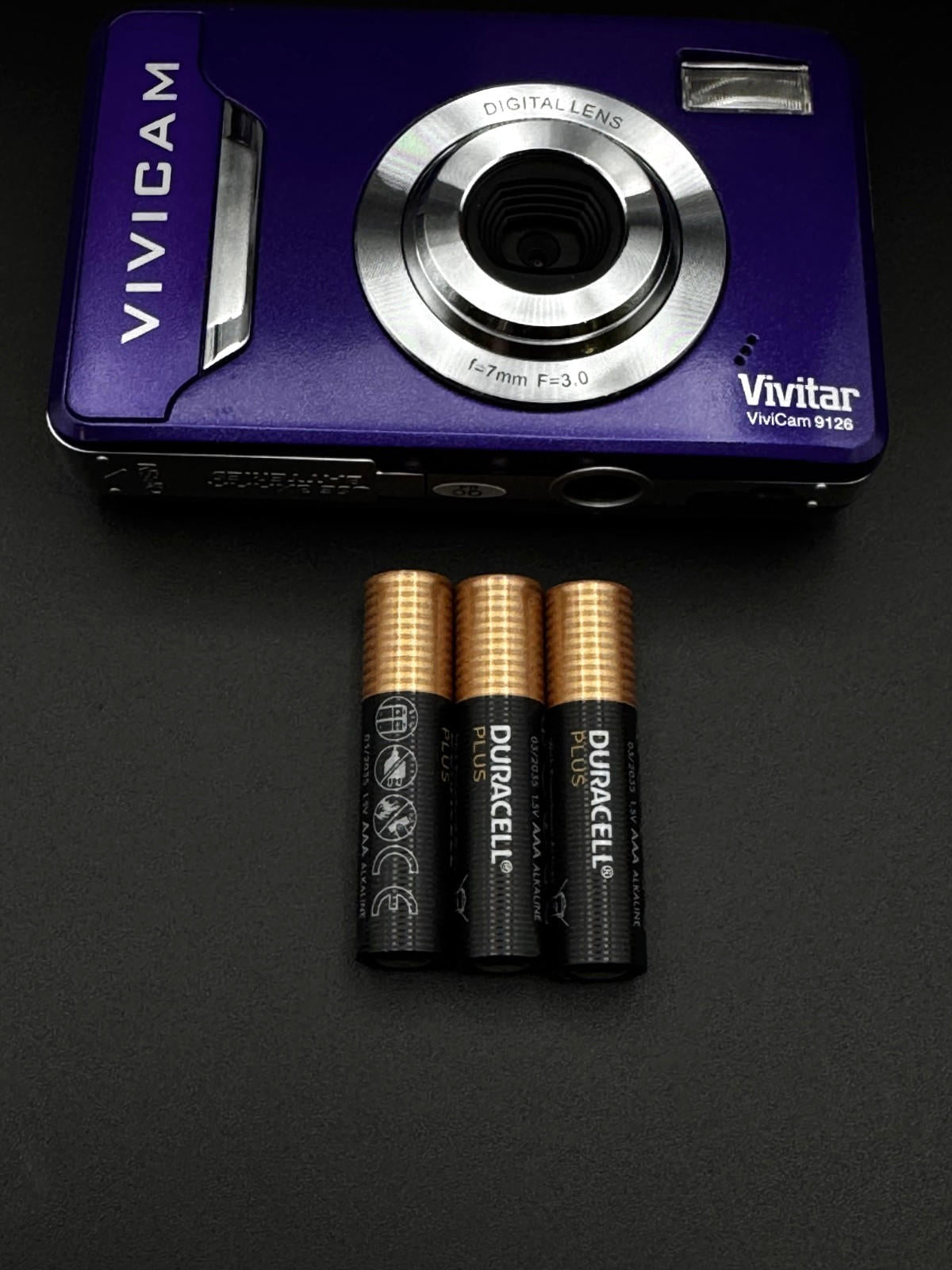 New & Boxed Vivitar Digital Camera Vivicam 9126 9.0MP Purple - Fully Working
