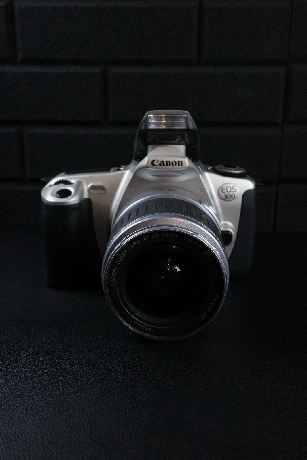 Vintage Canon EOS 300 35mm SLR Film Camera + 28-90mm Zoom Lens Tested & Working