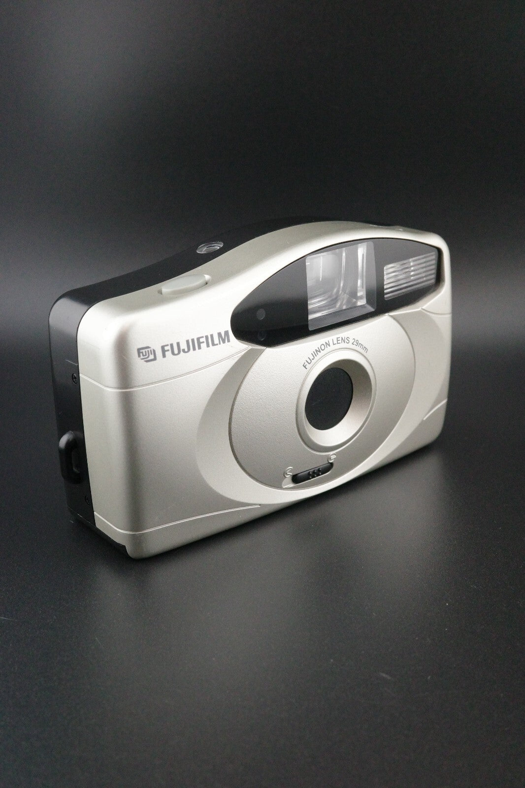 Fujifilm Auto20 Big Viewfinder Vintage 1990's 35mm Film Camera Tested & Working