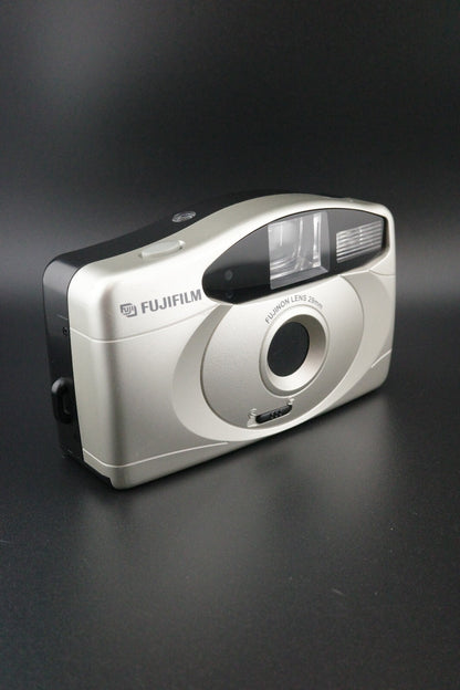 Fujifilm Auto20 Big Viewfinder Vintage 1990's 35mm Film Camera Tested & Working