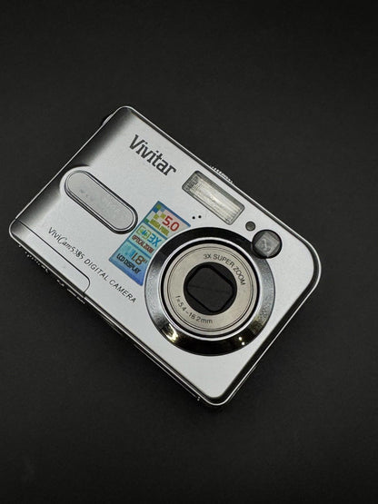 Vivitar ViviCam 5385 Digital Camera 5.0MP 3x Zoom + Batteries - Tested & Working