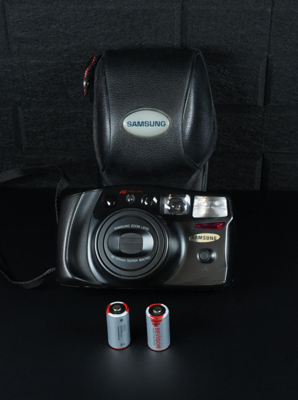 Samsung AF Zoom 1050 Vintage 1990's 35mm Film Camera - Tested & Working (W557)