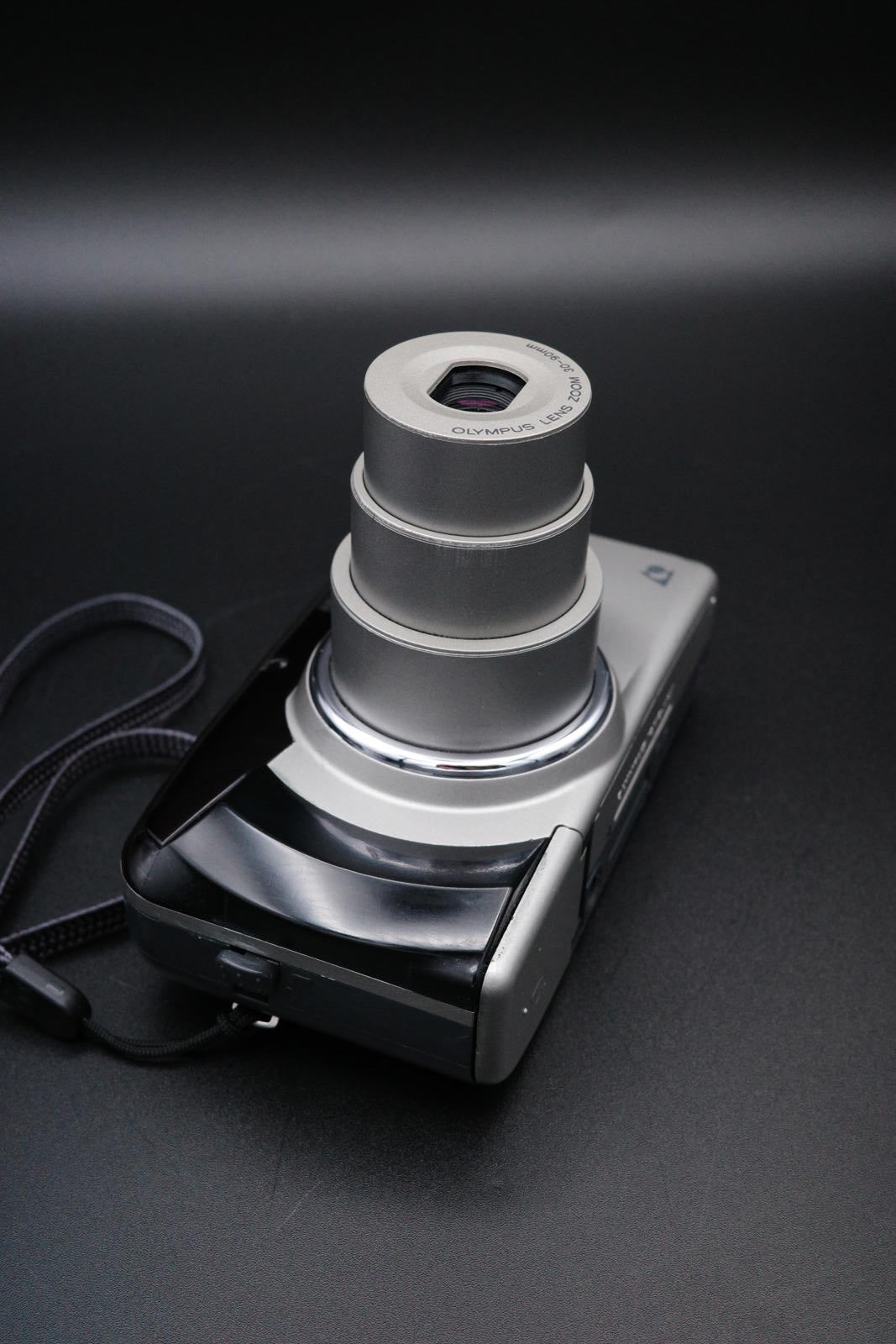 Olympus NewPic Zoom 90 Vintage APS Film Camera - Tested & Working