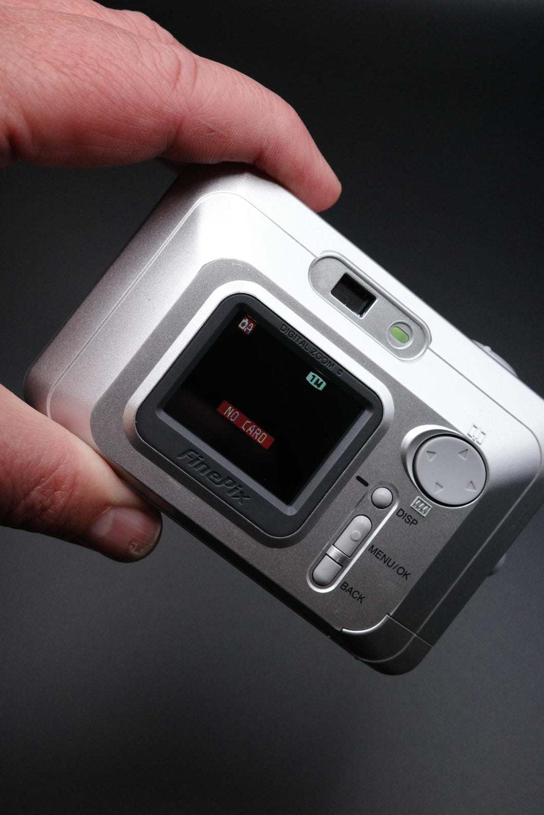 Fujifilm FinePix A Series A403 2.1MP Digital Camera - Faulty - Read Description