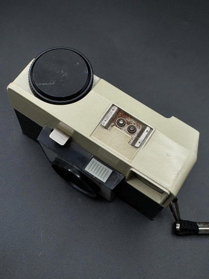 Vintage 1960's Kodak Instamatic 25 Retro 126 Film Camera - Winds & Fires