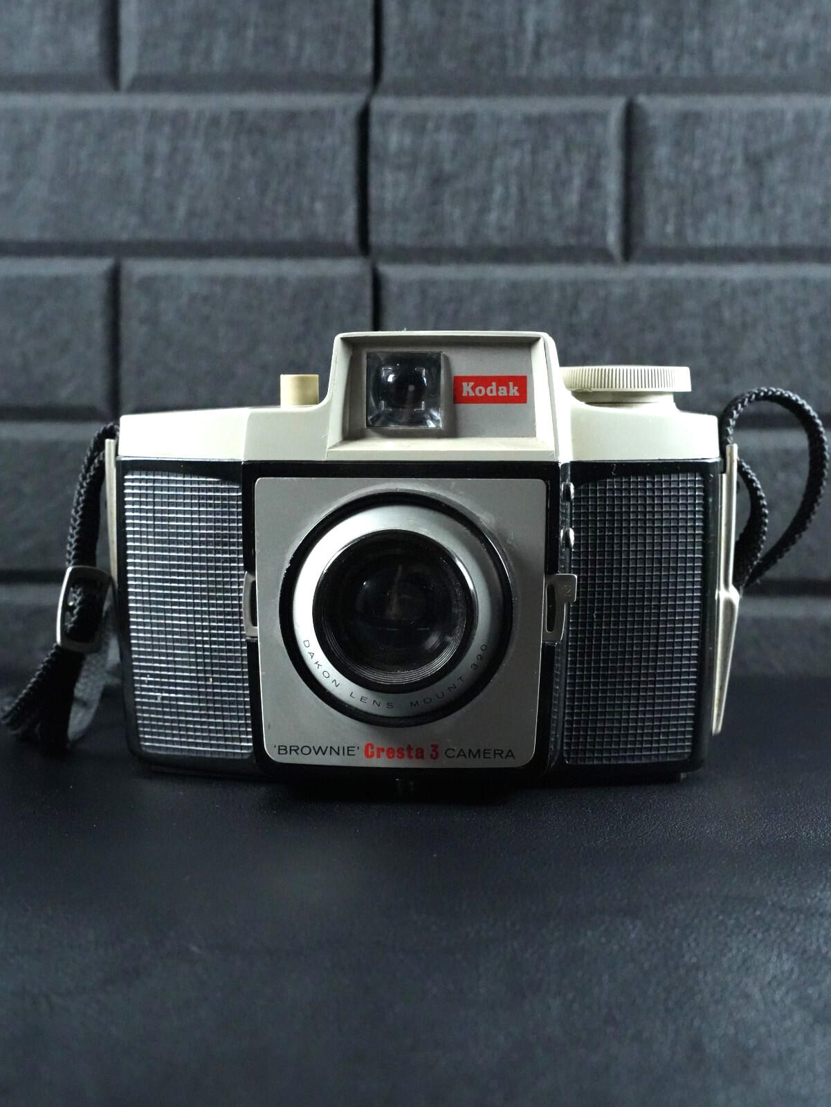 Kodak Brownie Cresta 3 Vintage 1960's 120 Film Camera - Tested & Working W535