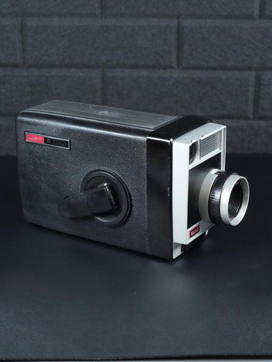 Kodak Brownie Vintage 1960's 8mm Movie Cine Camera Ektanar f/1.9 Lens - Working
