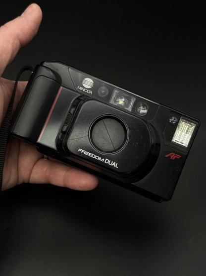 Vintage Minolta Freedom Dual 35mm Film Camera AF Point & Shoot 35mm - Working