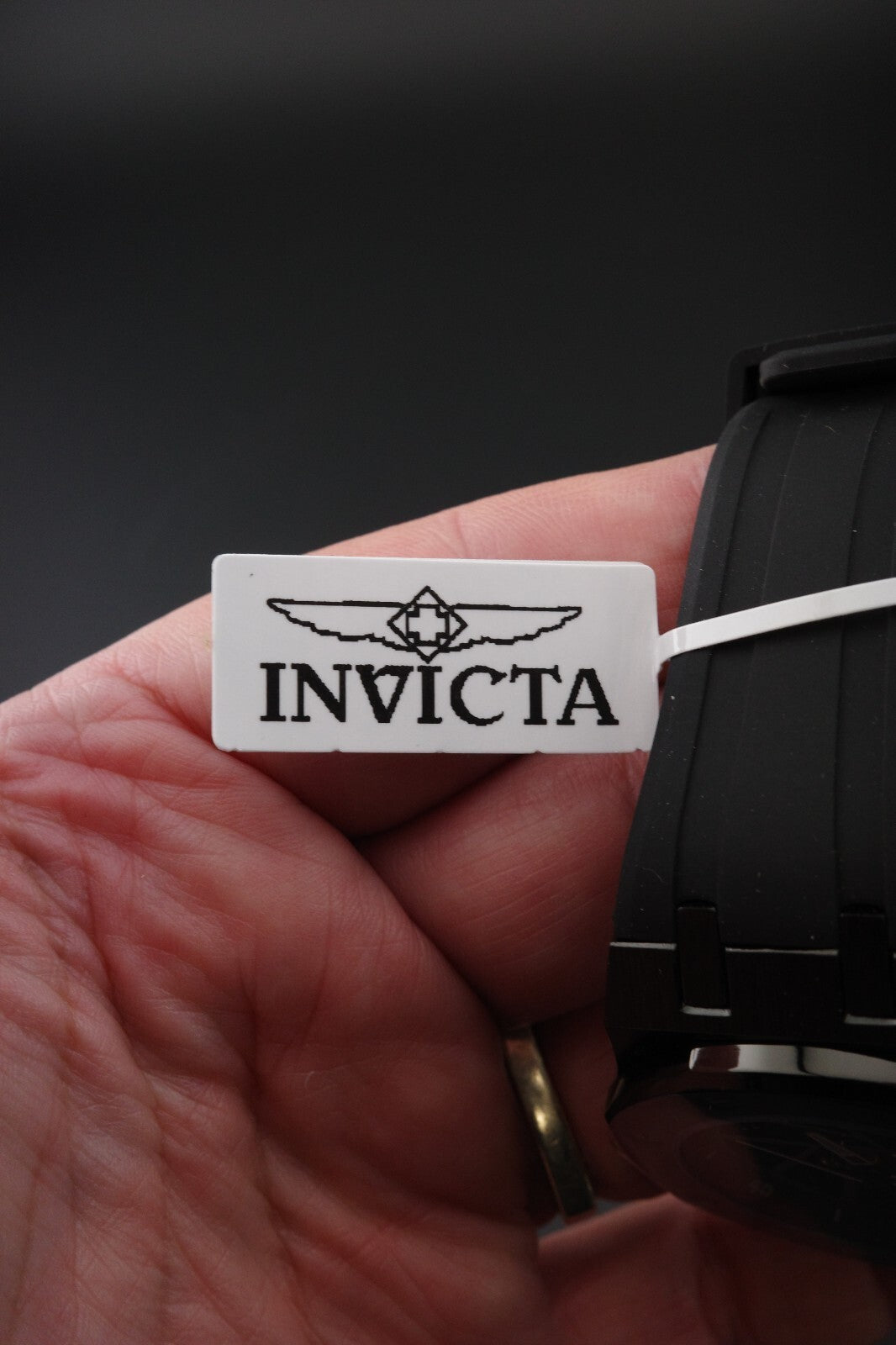 Invicta Speedway Rim 69489 Men's Racing 42mm Black Quartz Watch Brand New Boxed