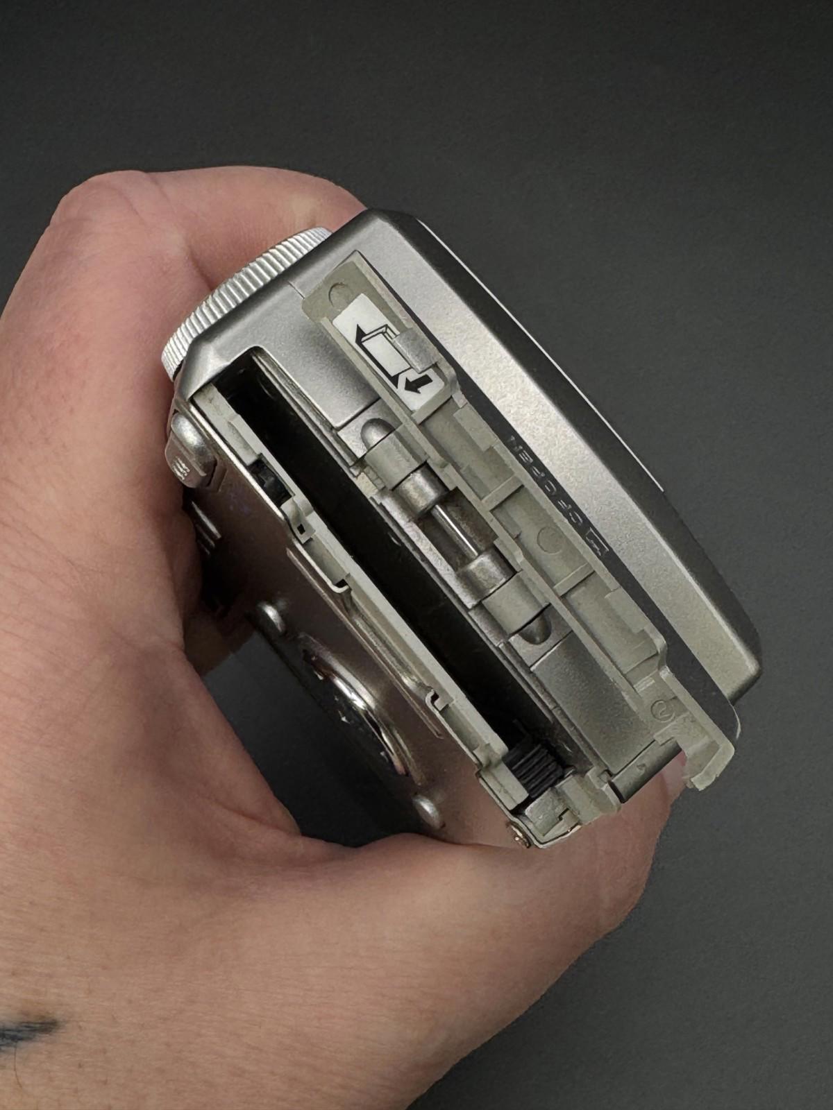 Fully Working Pentax Digital Camera Optio 330 3.2MP + Battery (Read Details)