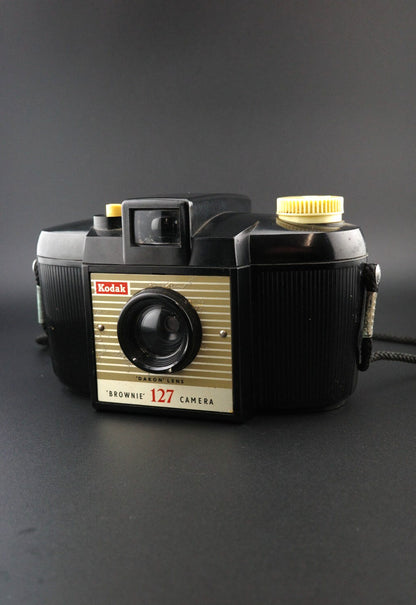 Kodak Brownie Vintage 1950's 127 Roll Film Camera - Tested & Fully Working