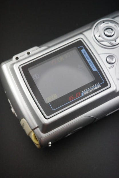 Praktica DCZ 6 VR Vintage Y2K 6MP Digital Camera + Batteries - Tested & Working
