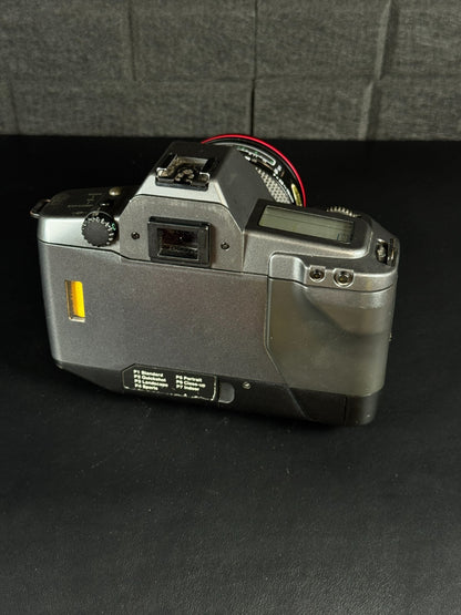 Canon EOS 600 SLR 35mm Film Camera + Zeiss Jenazoom Super 28-70mm Lens - Working