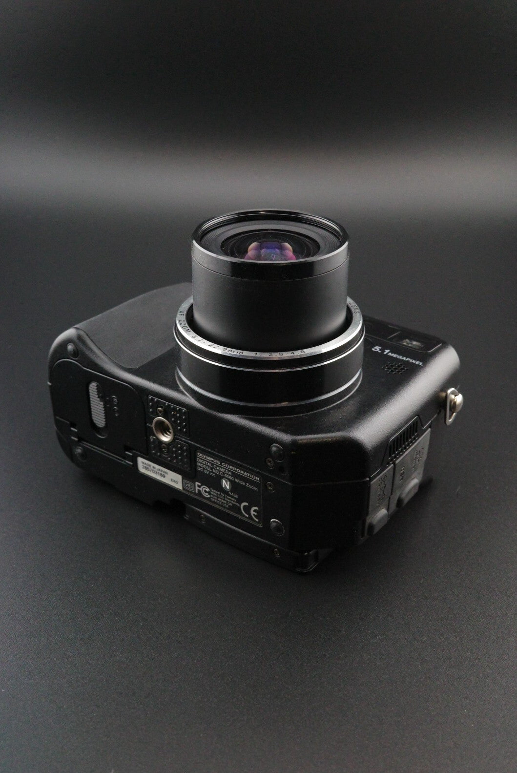 Olympus Camedia C-5060 Digital Camera 5.1MP + Card, Battery + Charger - Working