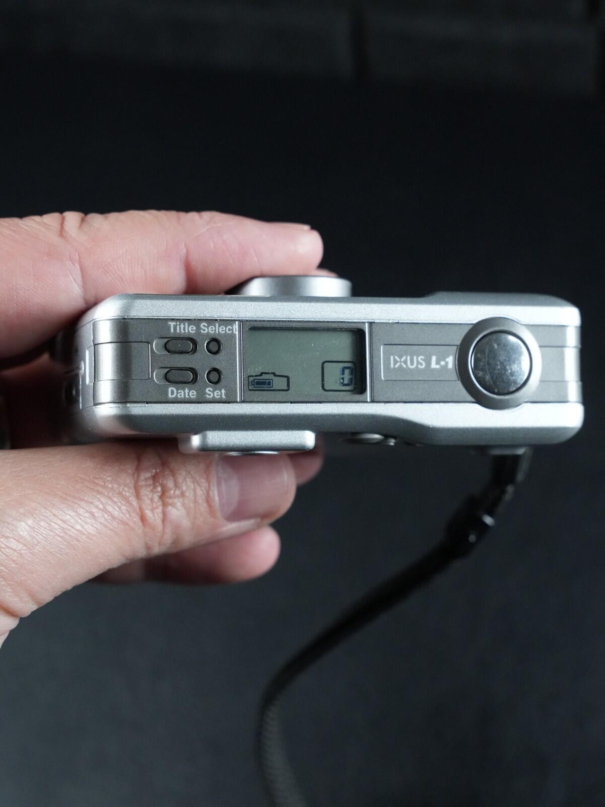 Canon ixus L-1 Vintage 1990's APS Film Camera + Battery - Tested & Working (W89)