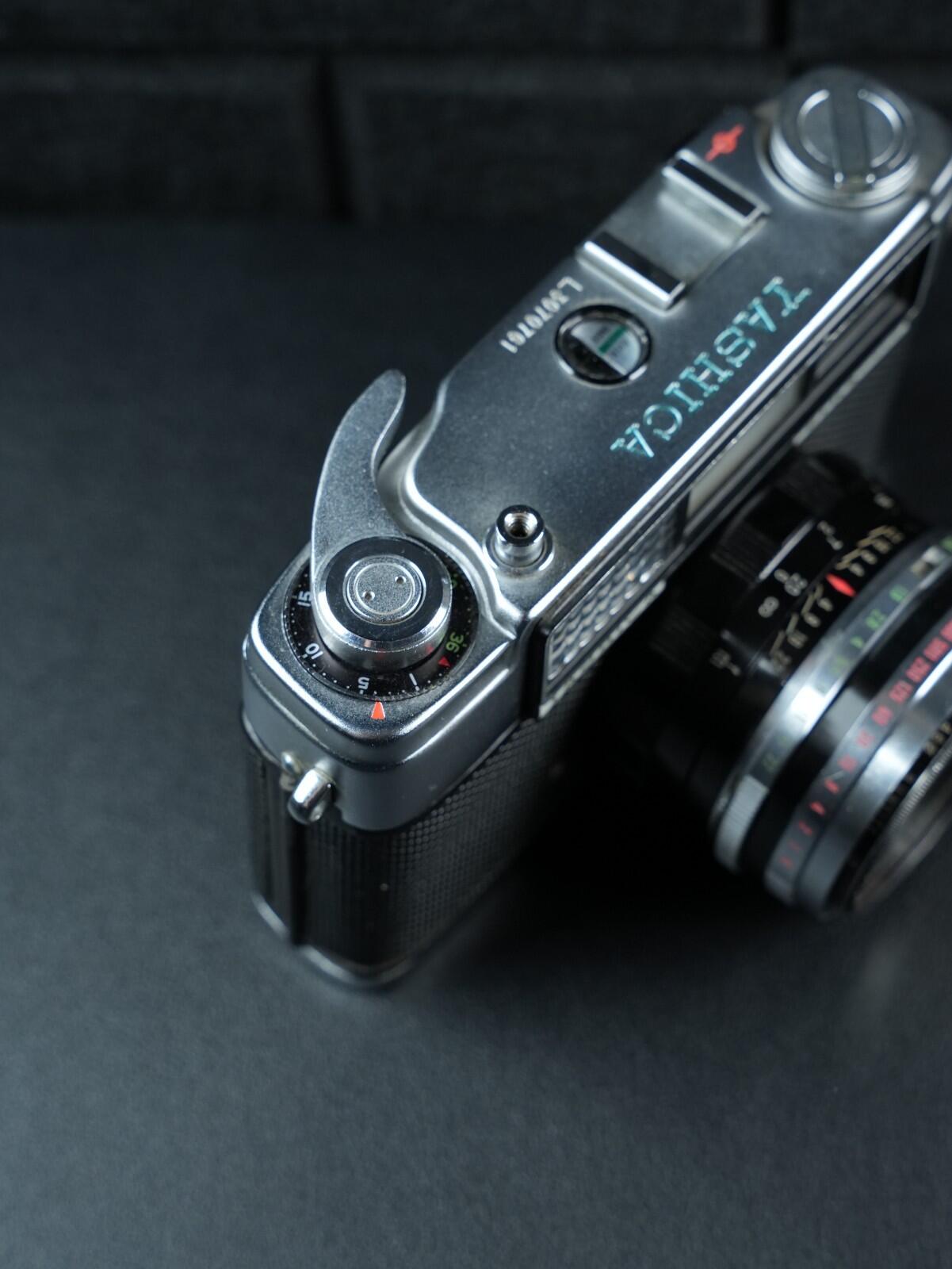 Yashica Lynx-1000 Vintage 1960's 35mm Film Rangefinder Camera - Faulty (Y511)