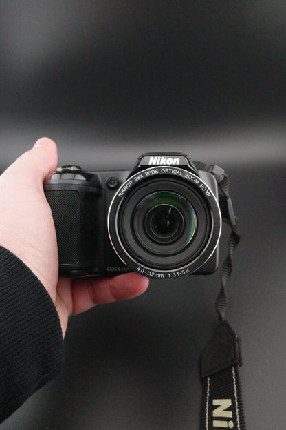 Nikon Coolpix L340 20.2MP 28x Zoom Camera + Card & Bag - Working - Screen Fault