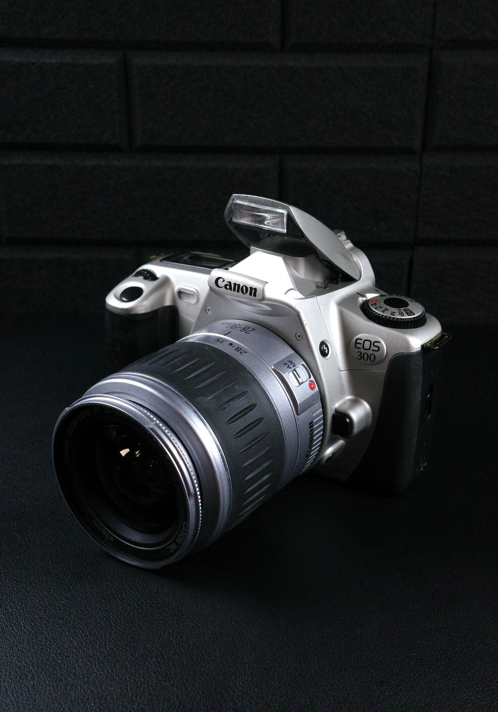 Vintage Canon EOS 300 35mm SLR Film Camera + 28-90mm Zoom Lens Tested & Working