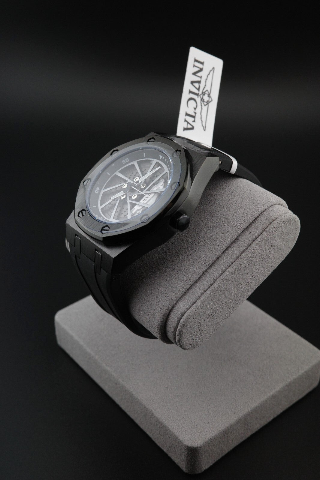 Invicta Speedway Rim Black Men's Watch – Model 69489 – 42mm New & Boxed