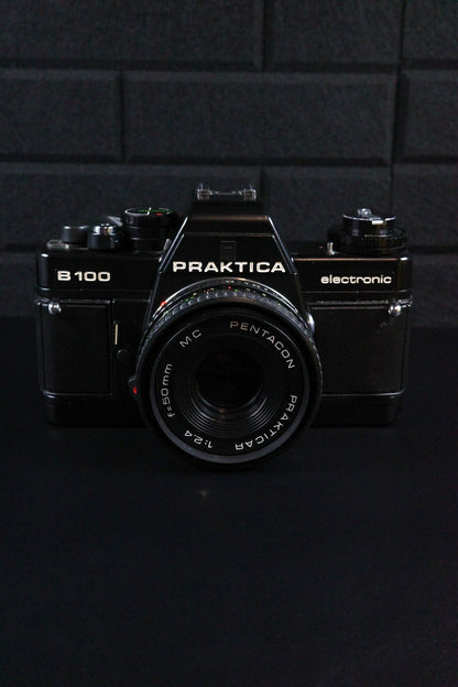 Praktica B200 Electronic 35mm Film Camera + Pentacon 50mm f2.4 Lens - Working