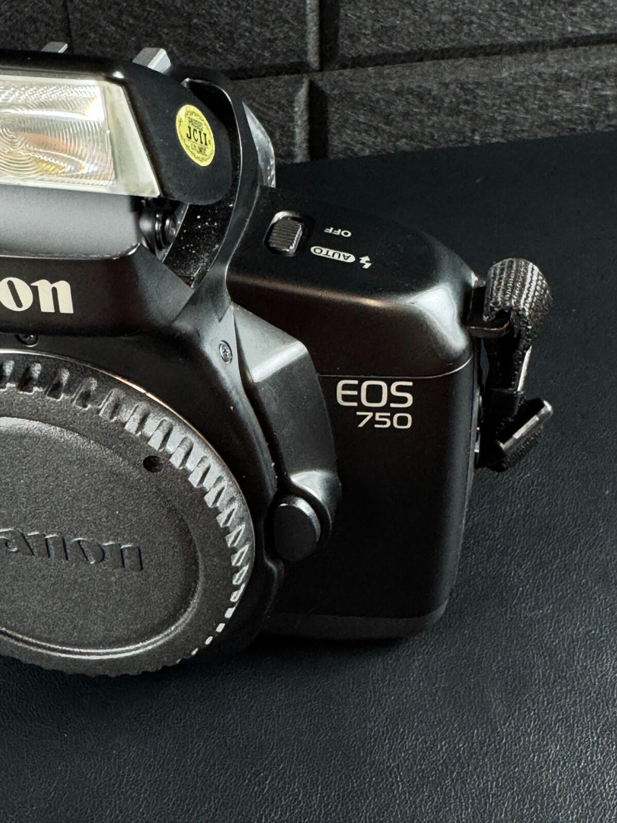 Canon EOS 750 Vintage 1980's 35mm SLR Film Camera Body Only - Tested & Working