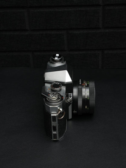 Praktica PL Nova 1 1960's 35mm Film Camera + Pentacon 50mm 1.8 Lens - Faulty (Read Description)