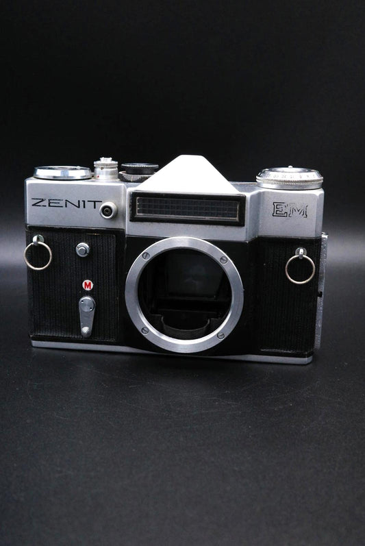 Zenit-EM 35mm Vintage 1960's SLR Film Camera – Spares, Repair or Display