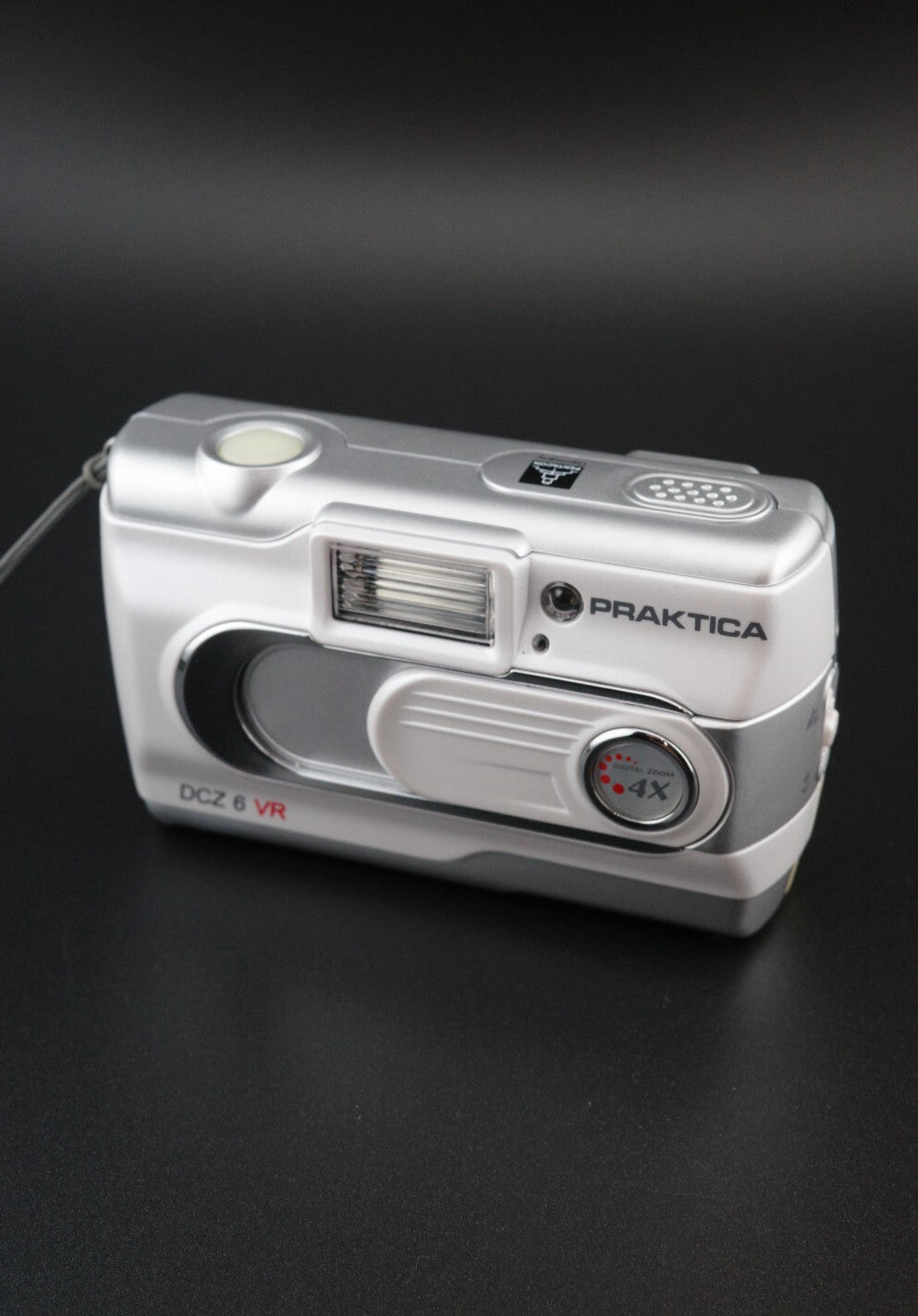 Praktica DCZ 6 VR Vintage Y2K 6MP Digital Camera + Batteries - Tested & Working