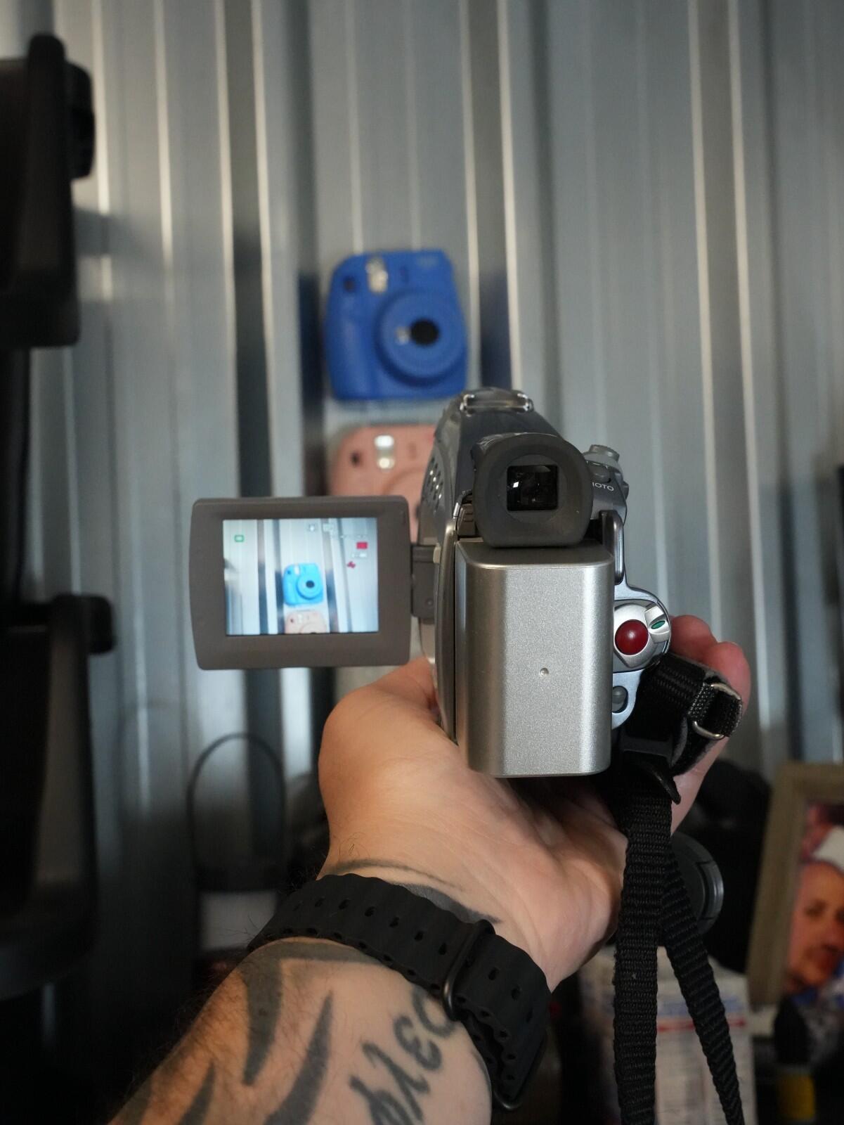 Canon MV700i MiniDV Camcorder Digital Video Camera With Night Mode - Working