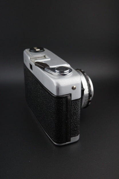 Beroquick KB135 Vintage 1980's 35mm Film Camera - Film Tested & Working