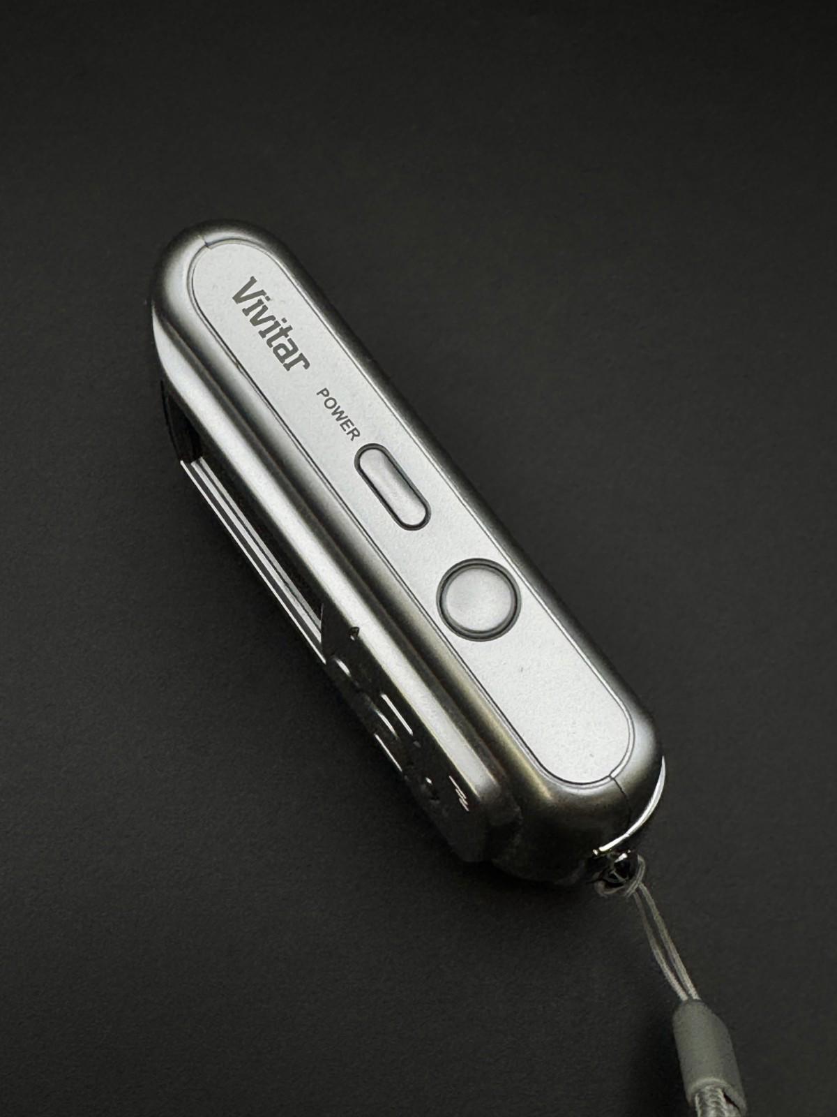 Fully Working Vivitar ViviCam 3105s 3.2MP Digital Camera + New Case & Batteries