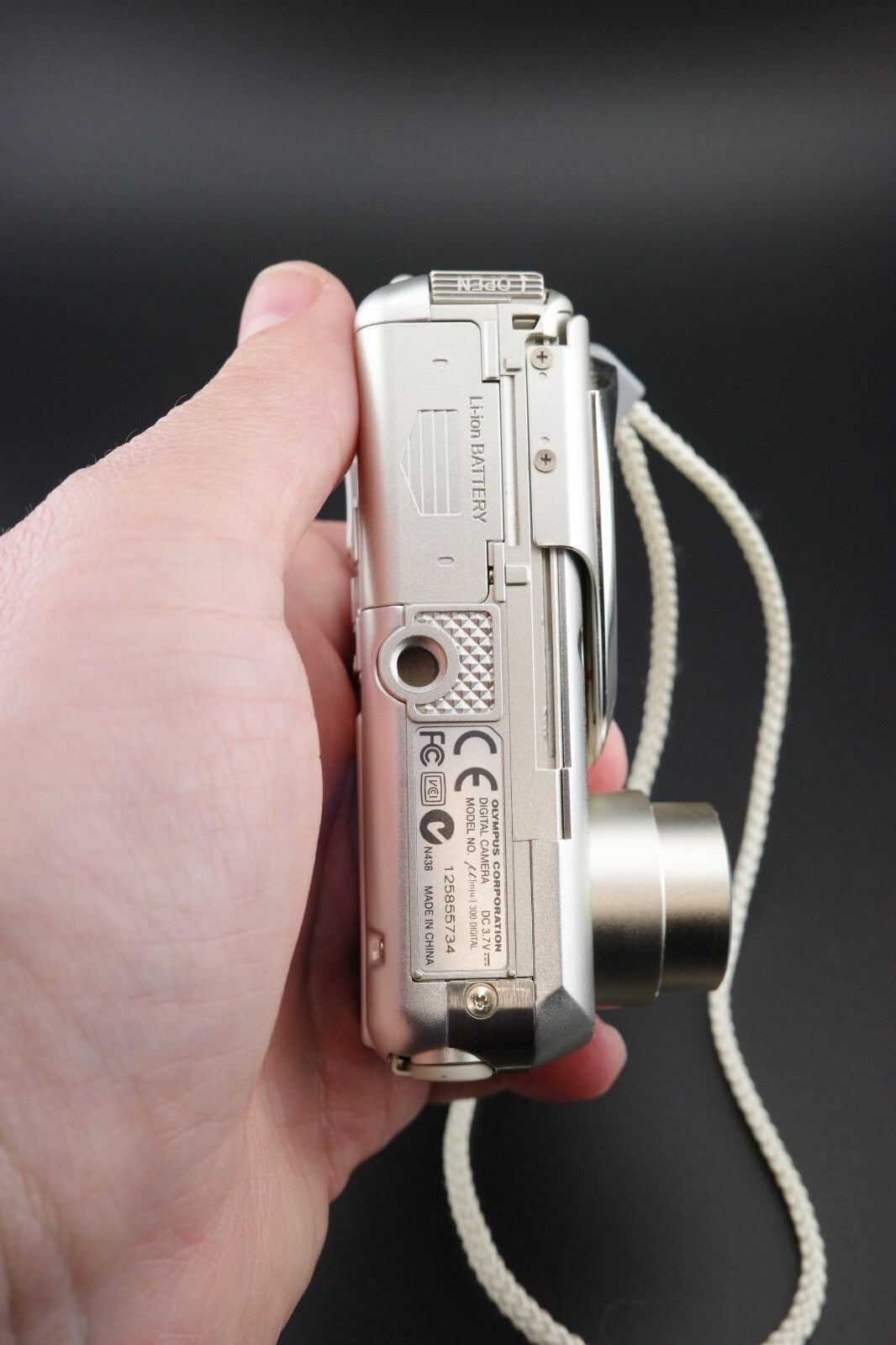 Olympus Mju 300 3.2MP Digital Camera + New Battery / Charger - Tested & Working