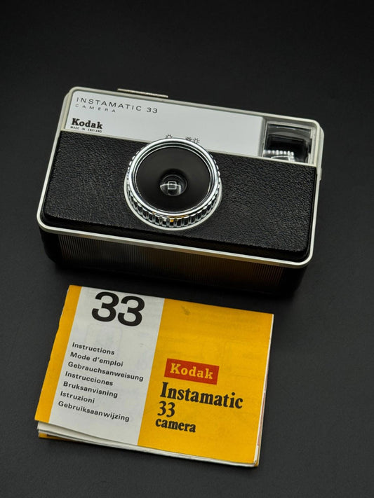 Vintage 1960's Kodak Instamatic 33 Film Camera & Manual - Winds & Fires (Box M)