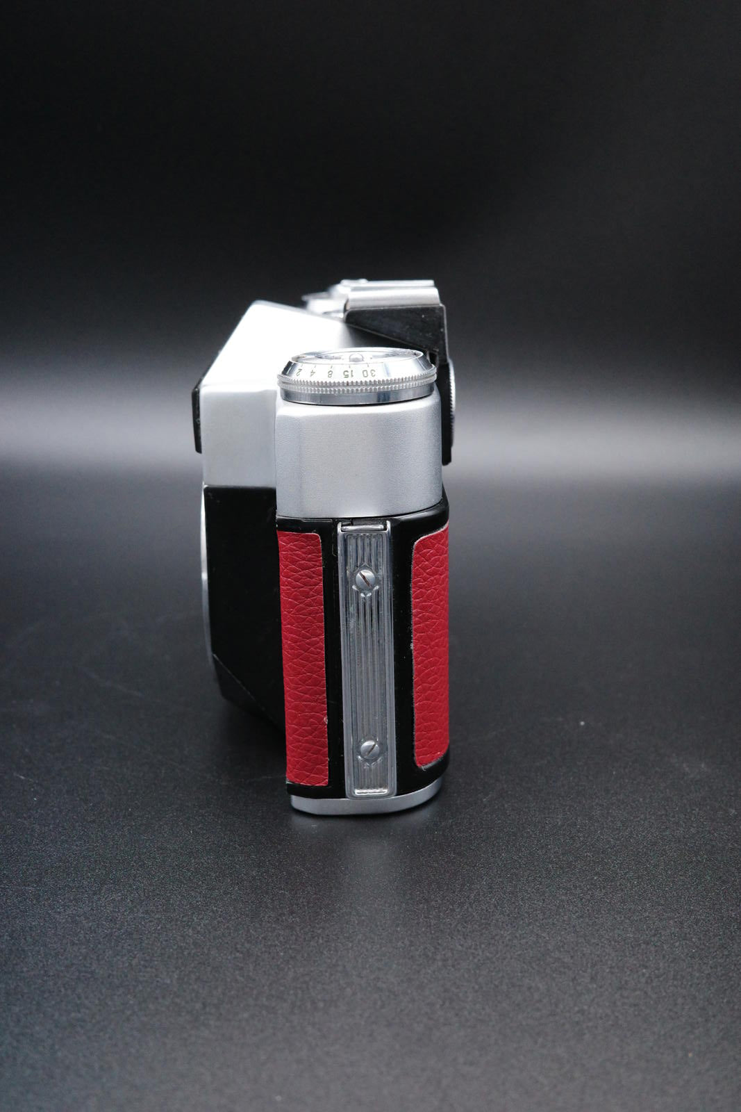 Zenit-E 35mm Vintage SLR Film Camera – Burgundy Faux Leather - Spares or Reapir