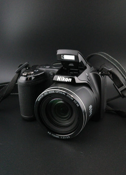 Nikon Coolpix L340 20.2MP 28x Zoom Camera + Card & Bag - Working - Screen Fault
