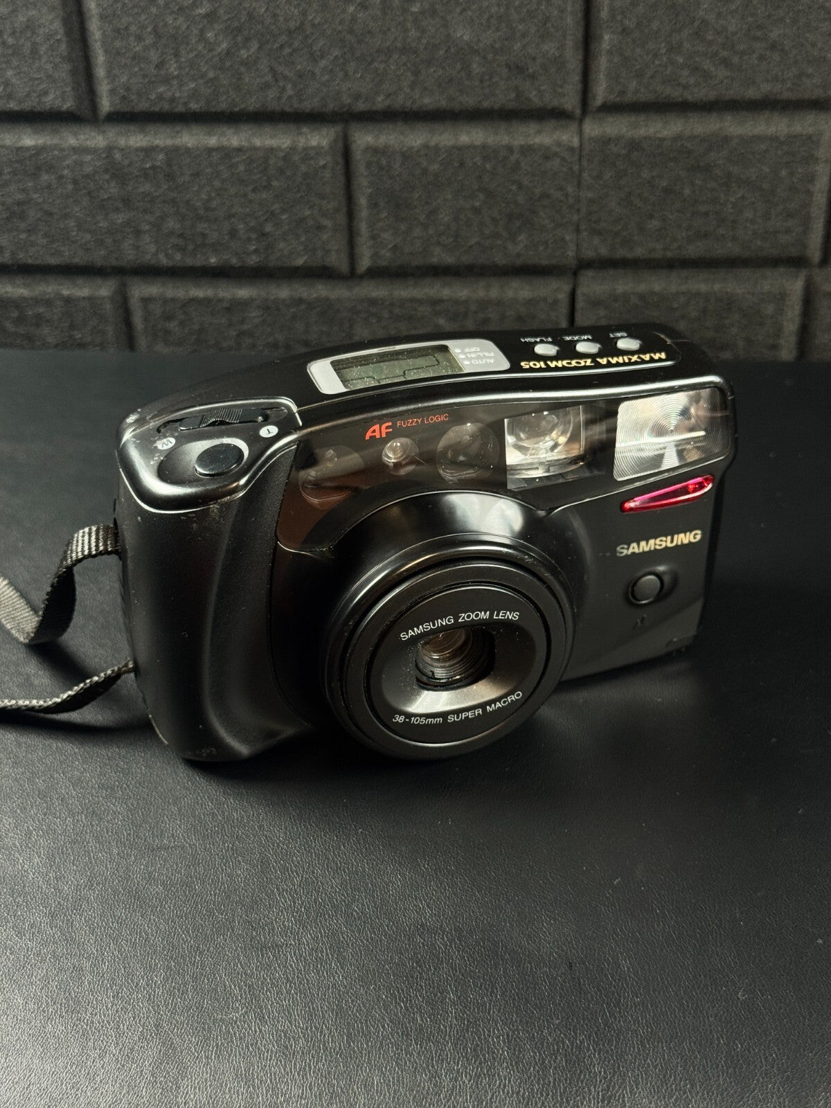Samsung Maxima Zoom 105 35MM Camera With Case Film Tested