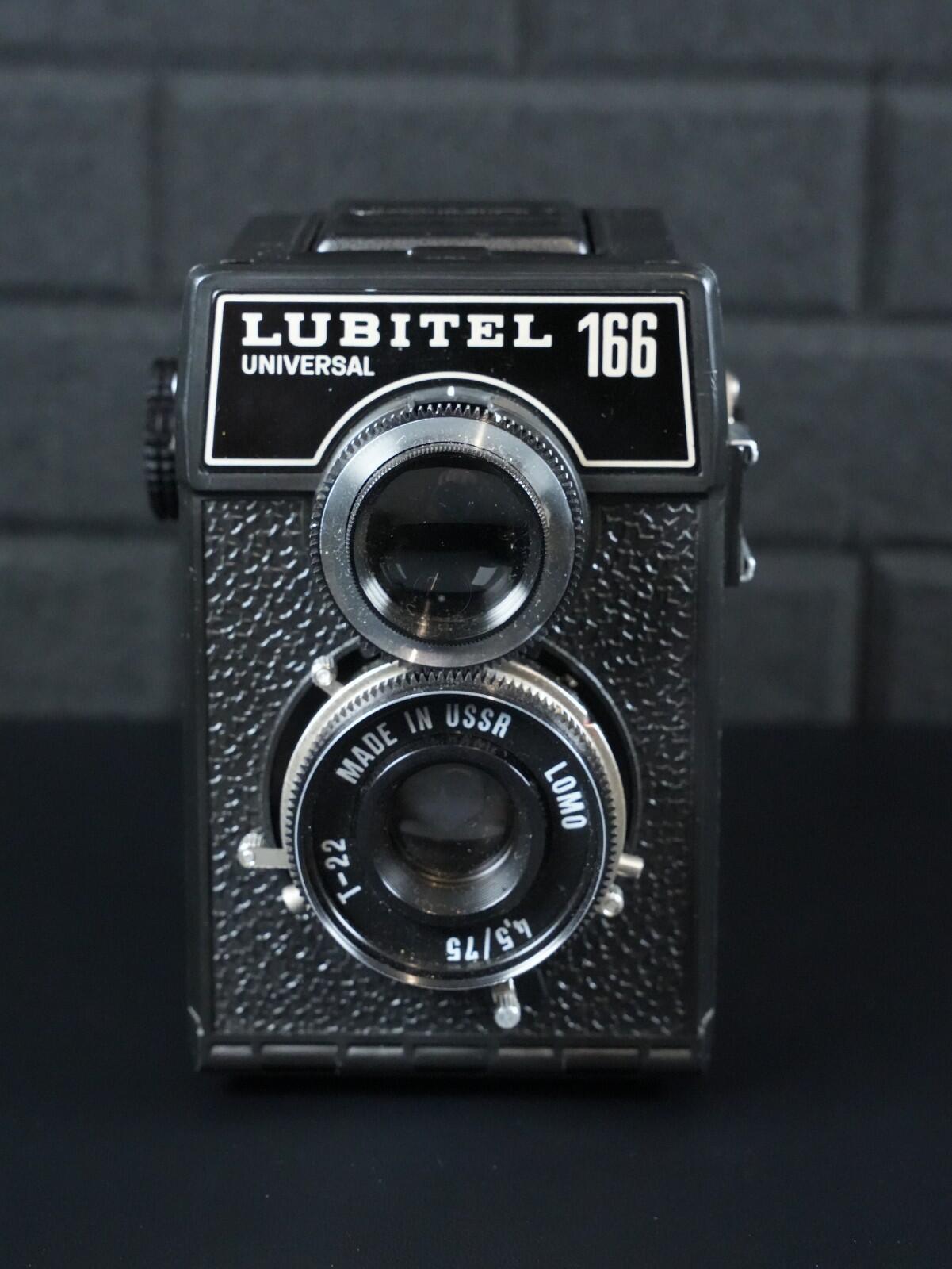 LOMO Lubitel 166 Universal Vintage 1980's TLR 120 Film Camera - Tested & Working
