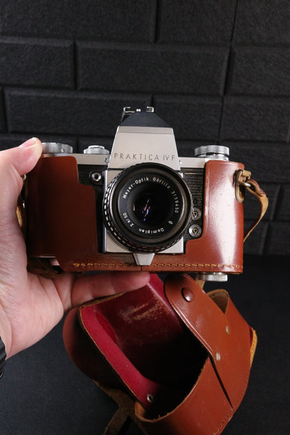 Vintage Praktica IV F 35mm Film Camera & 50mm f/2.8 Lens - Faulty (Read Details)
