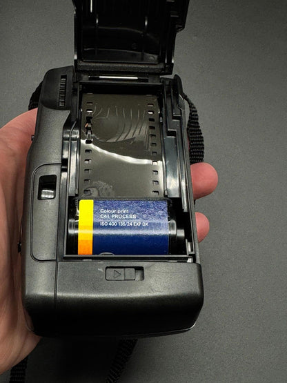 Vintage 1990's Panorama Wide Pic Point & Shoot 35mm Film Camera - Working (J12)