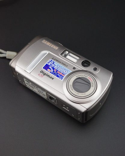 Vintage Samsung Digimax 420 4MP Compact Digital Zoom Camera - Tested & Working